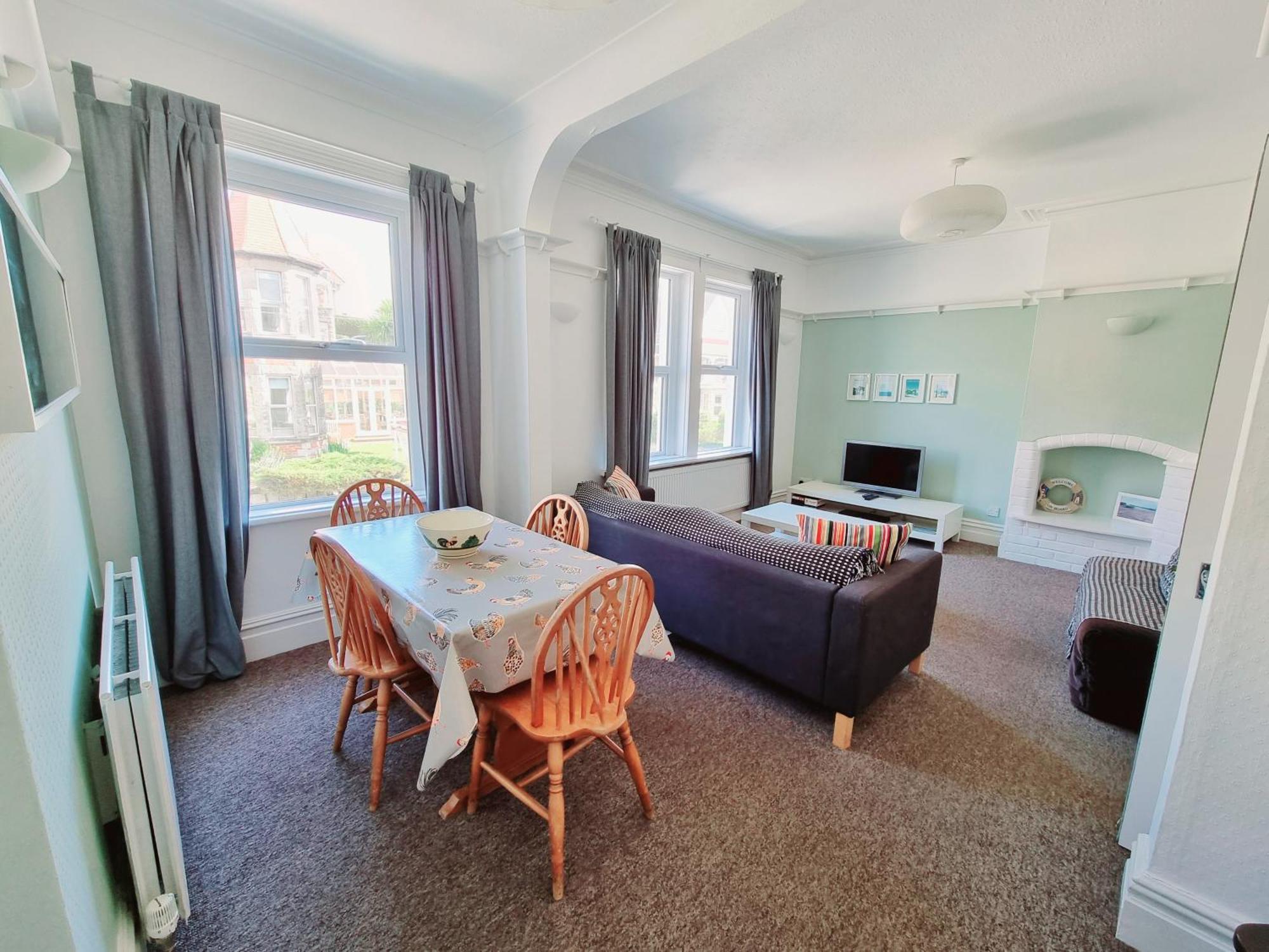 Beachcomber Holiday Apartments Суонидж Номер фото
